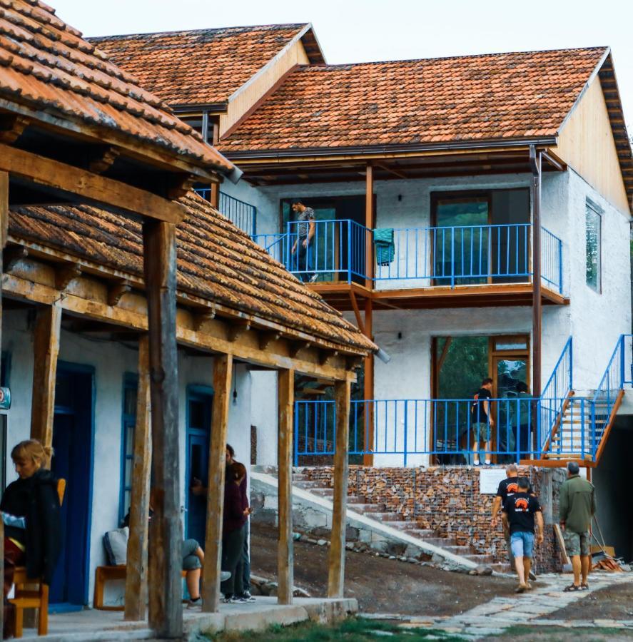 Hotel Arevi Gosh Bagian luar foto