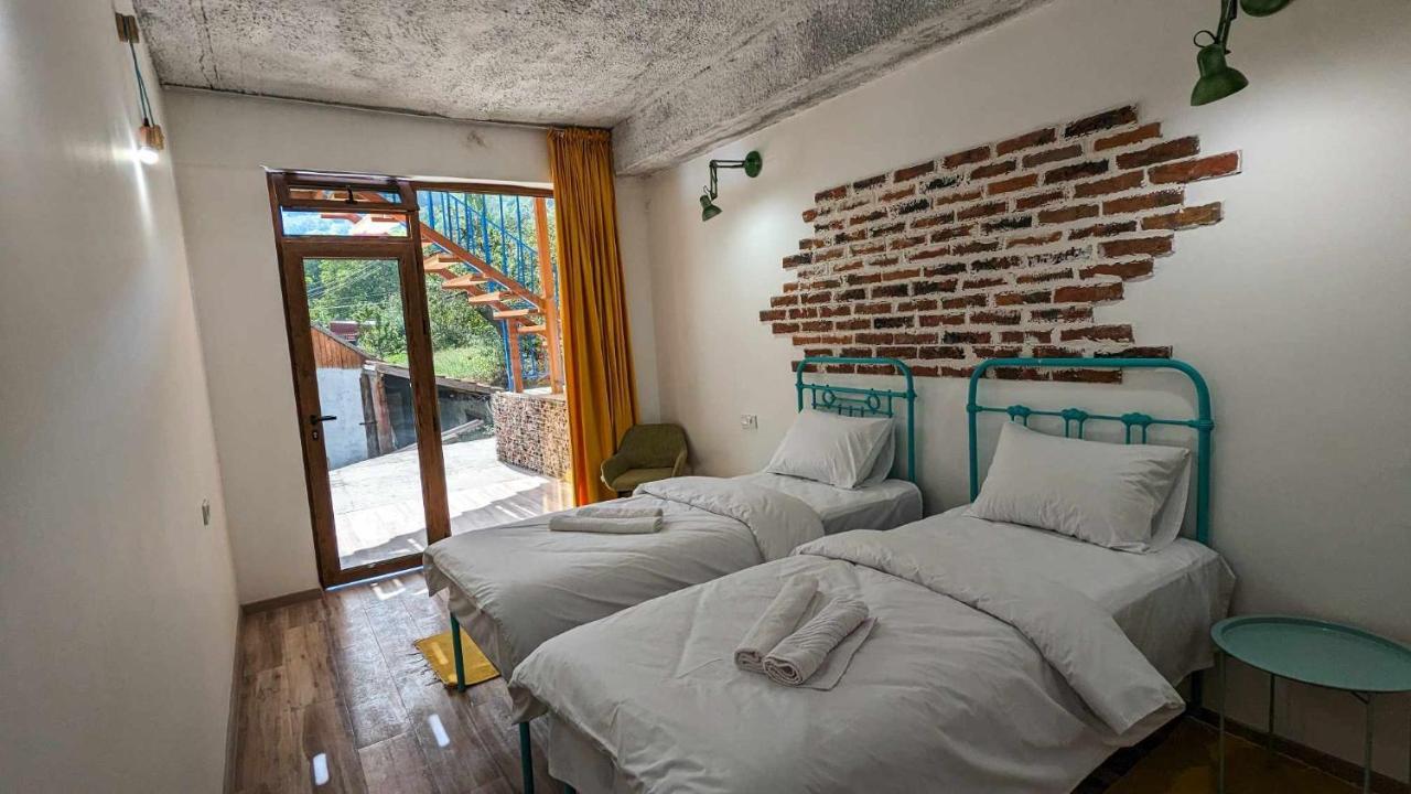 Hotel Arevi Gosh Bagian luar foto