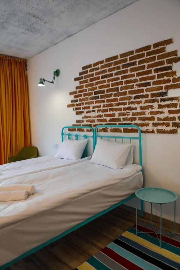 Hotel Arevi Gosh Bagian luar foto